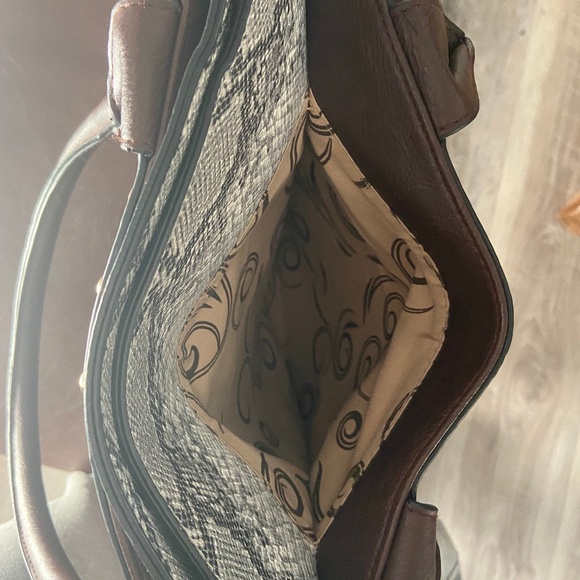 BLUSH Studded Reptile Detail Satchel - Picture 7 of 8